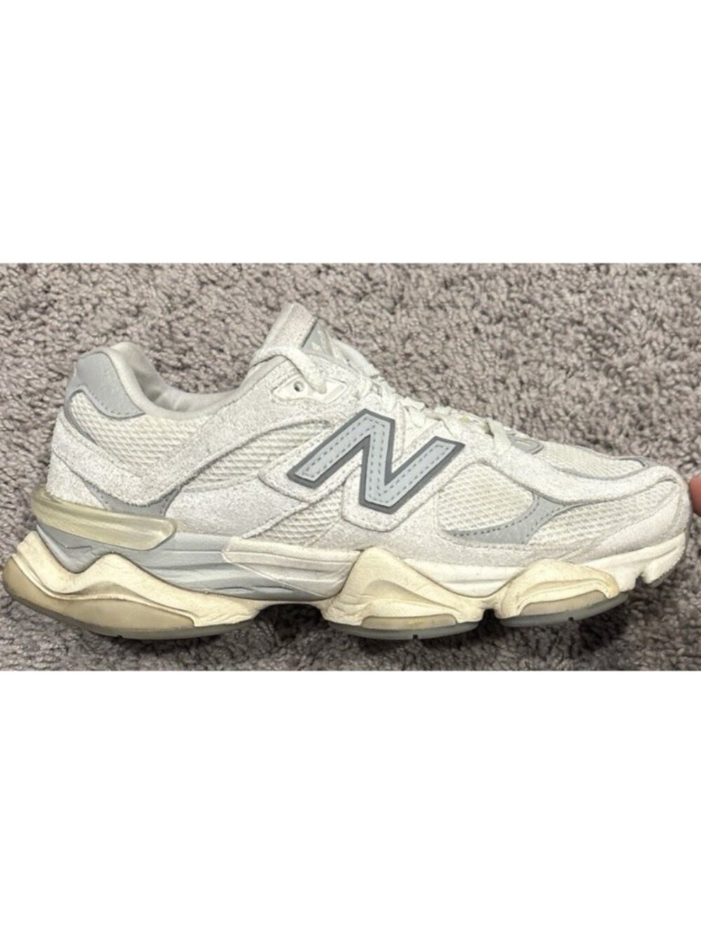 New Balance 9060 'Suede Pack - Sea Salt' men 7 US Womens 8.5